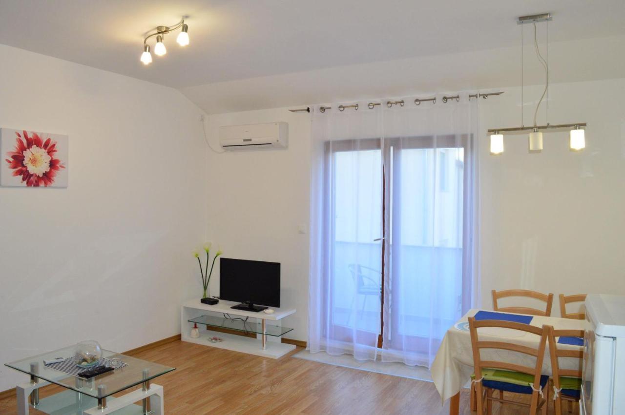 Apartments Vilim Tisno Exteriér fotografie